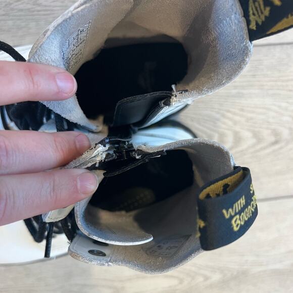 Dr Martens Jadon White Platform Boots W8 / M7 - Picture 3 of 11